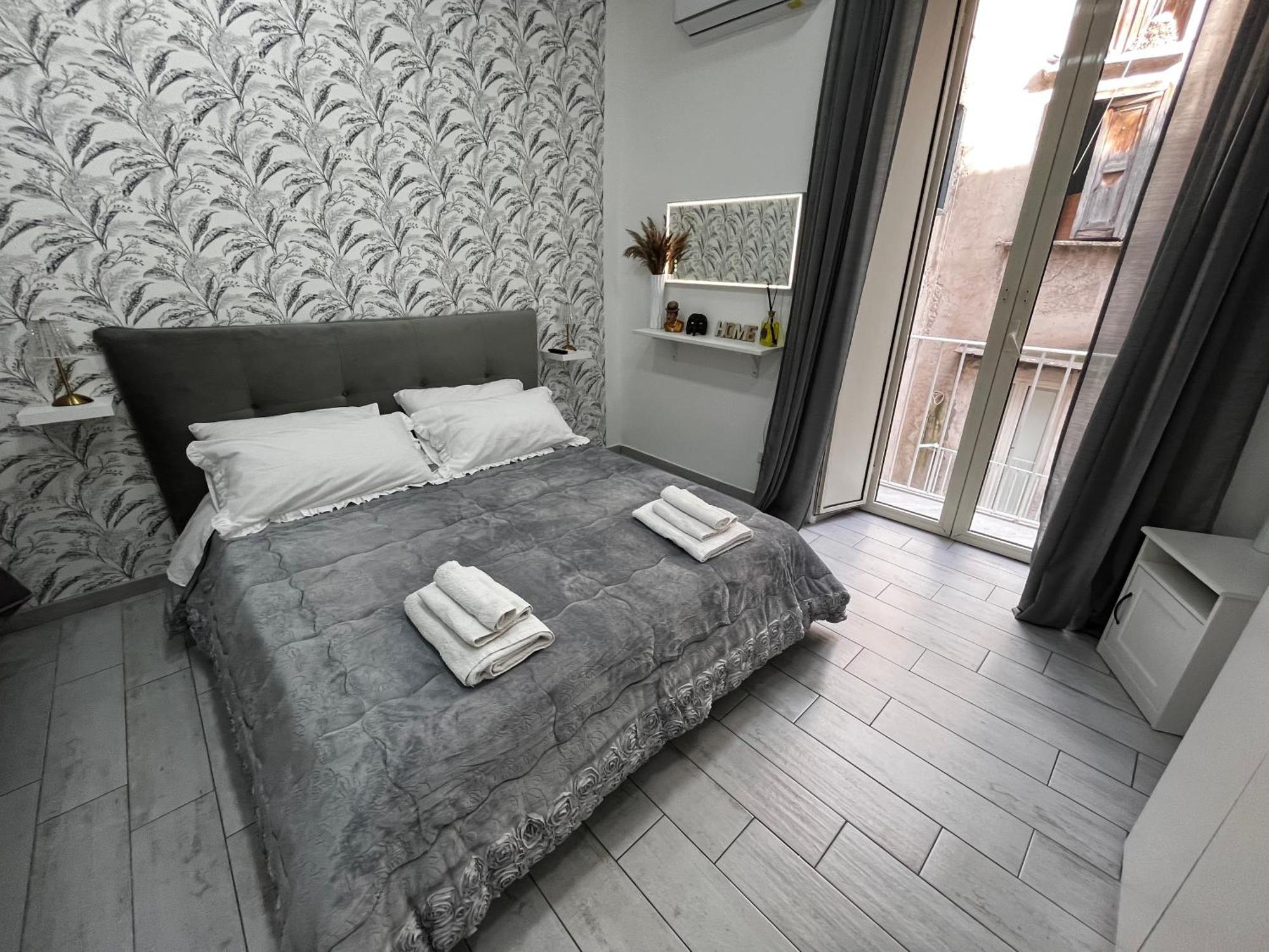 Napoli Verace - Centro Storico Spaccanapoli Apartment Bagian luar foto